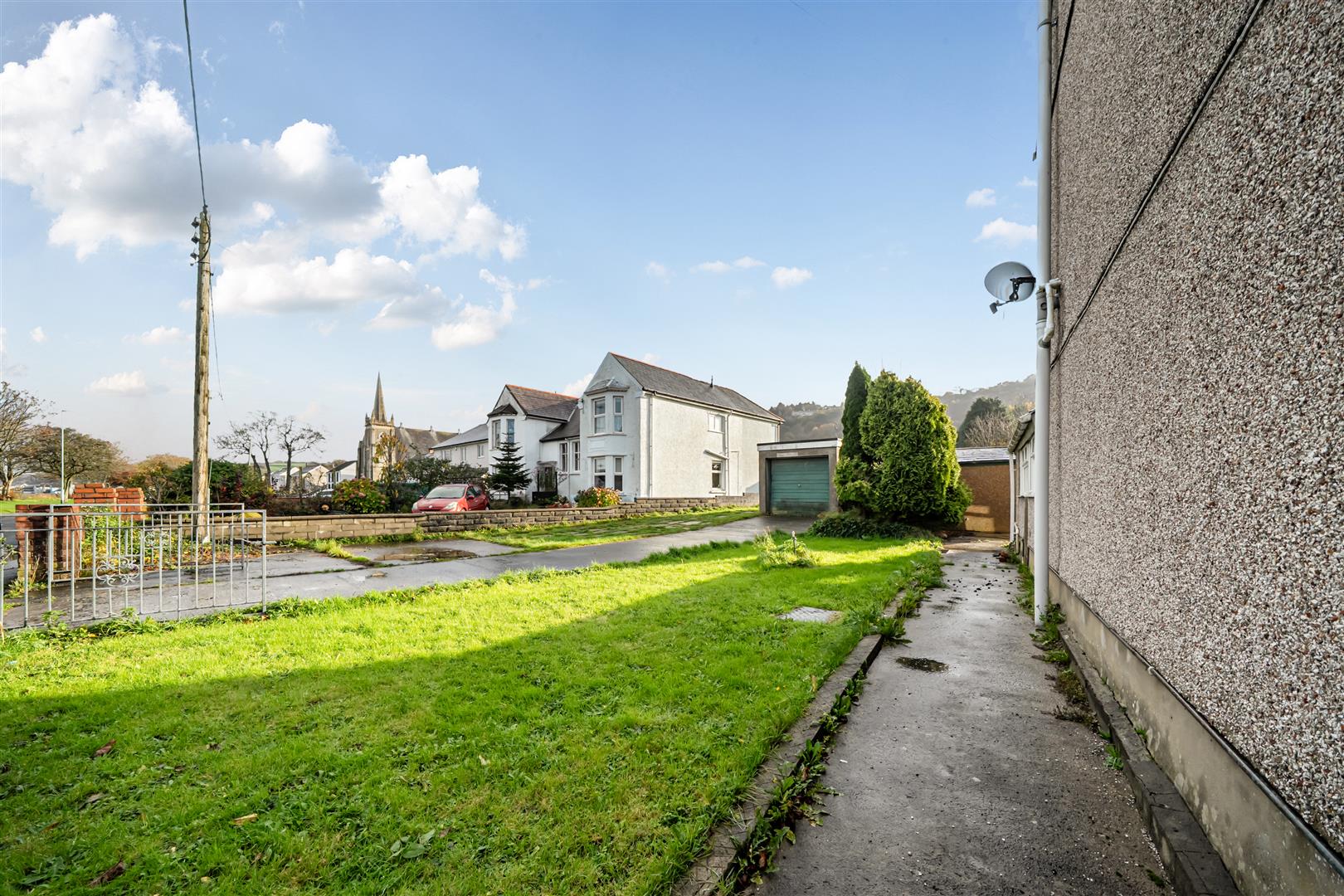 West End, Penclawdd, Swansea, SA4 3YX